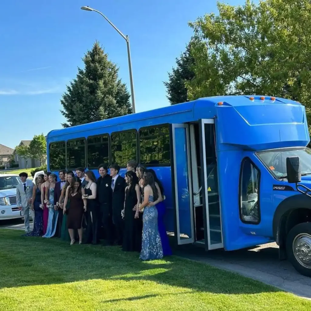 limo and party bus prices in Toronto