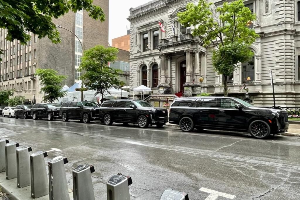 Why Book a Limo in Victoria, BC for Special Occasions